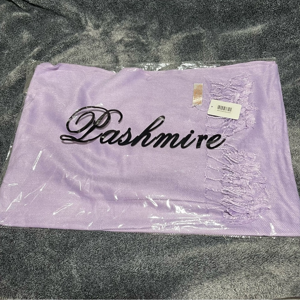 👚NWT Lilac Pashmire Women Scarf/Shall